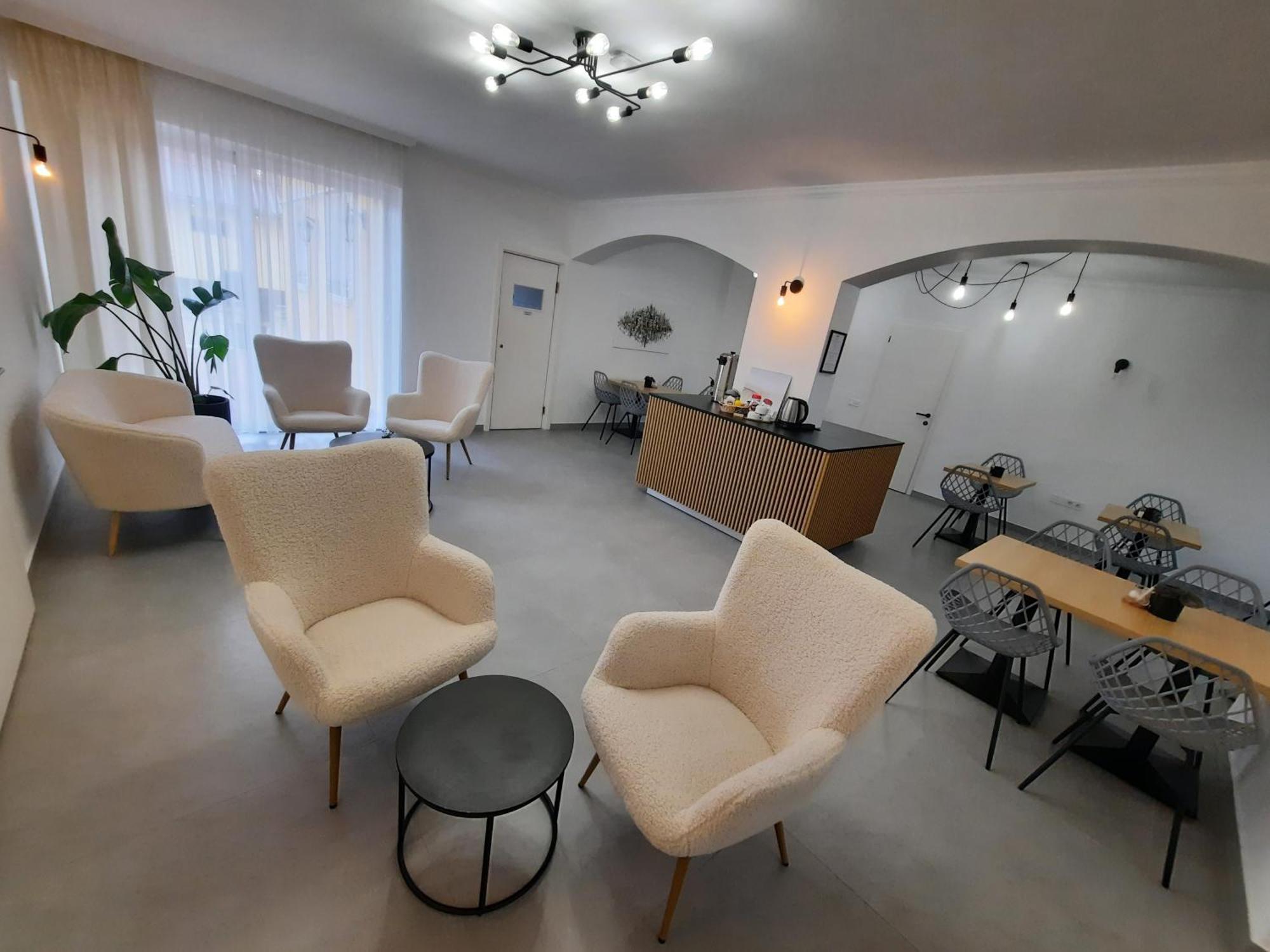 Sovirag Termal Panzio Hotel Hajdúnánás Екстериор снимка